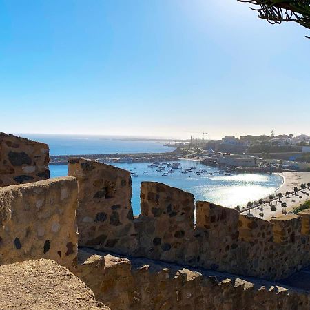 Beach & Castle - Sines Apartment Exteriör bild